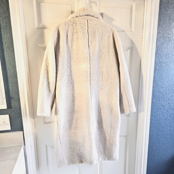 NWT Bearpaw Sherpa Fleece Mid Length Women's Coat. Button Closure, Cream Size 2X - Picture 2 of 9